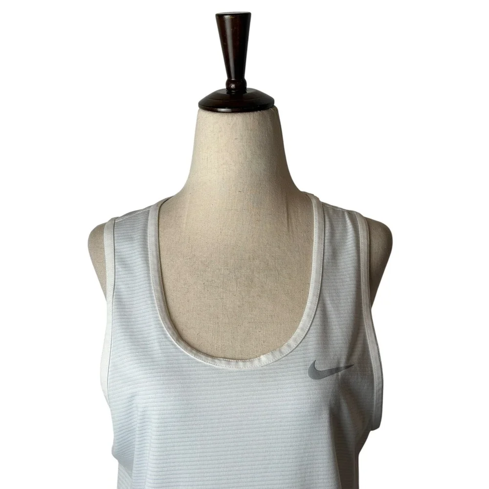 Nike Dri FIT Tank Top Women Small White Blue Stripe‎ Racerback Athletic Running